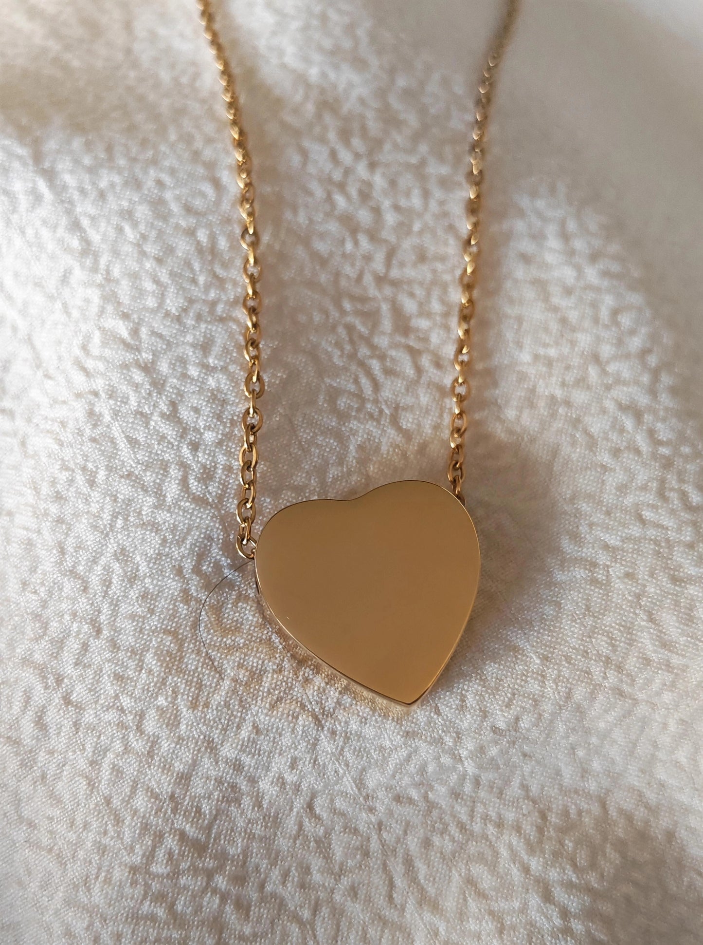 Collar ánfora para cenizas – Amor