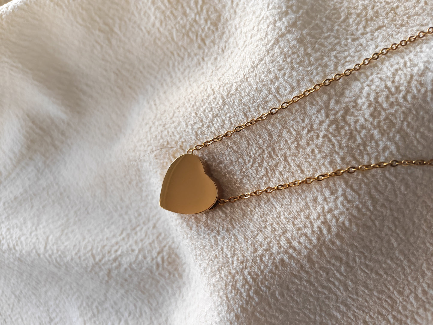 Collar ánfora para cenizas – Amor